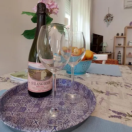 Garden House Apartment