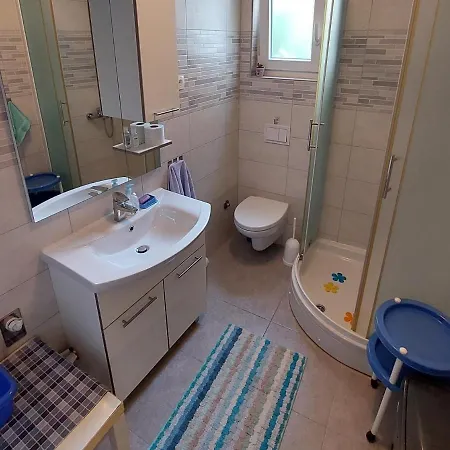 Garden House Apartment