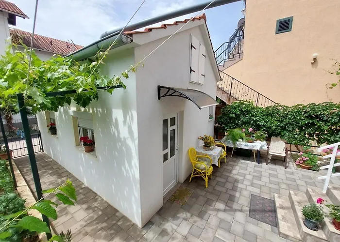 Garden House * Vodice