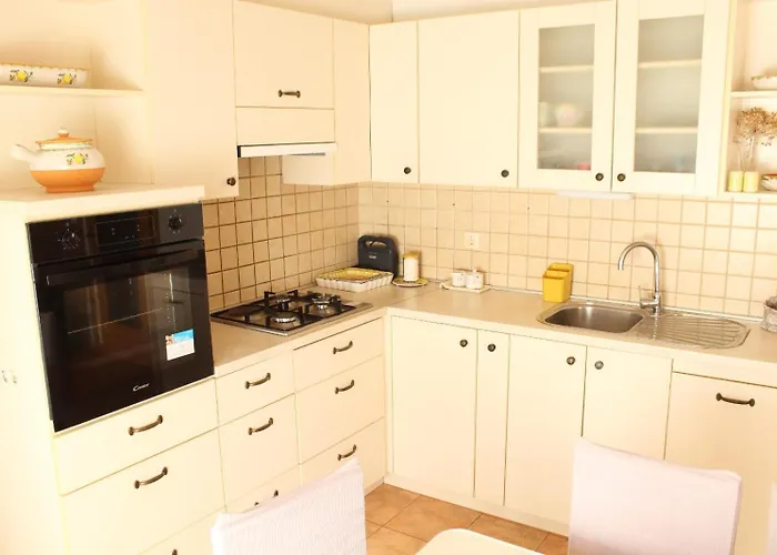 Garden House Apartment